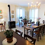 Domus Langhe 4* Treiso