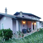 Bed & Breakfast Domus Langhe Treiso
