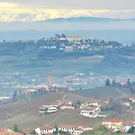 Bed & Breakfast Domus Langhe 4*