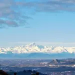 Domus Langhe Bed & Breakfast 4*