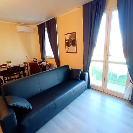 Domus Langhe Bed & Breakfast Treiso