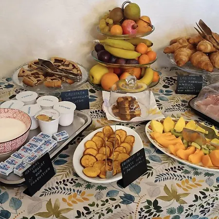 Domus Langhe 4* Треизо