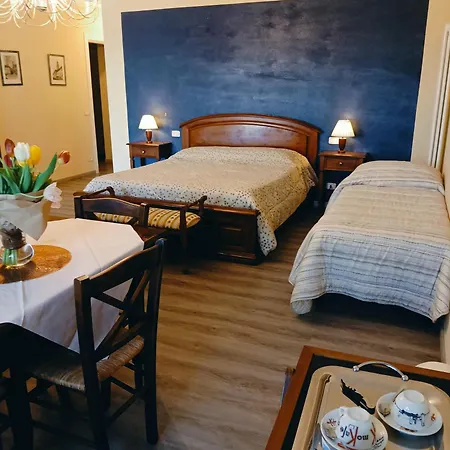 Domus Langhe 3* Treiso