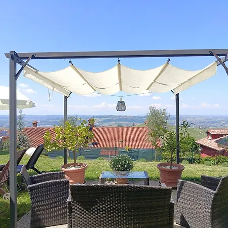 Domus Langhe Bed & Breakfast Treiso