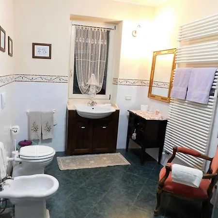 Domus Langhe 3*