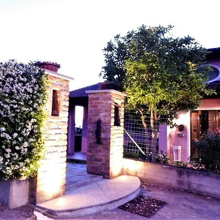 Domus Langhe 4* Treiso