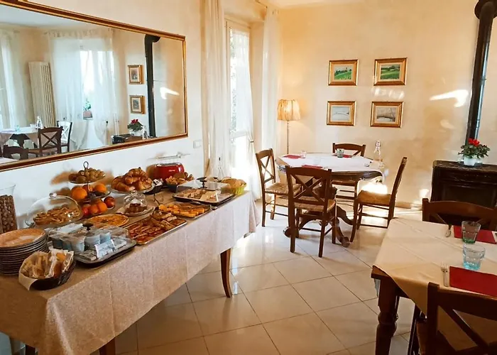 Domus Langhe Bed & Breakfast Treiso